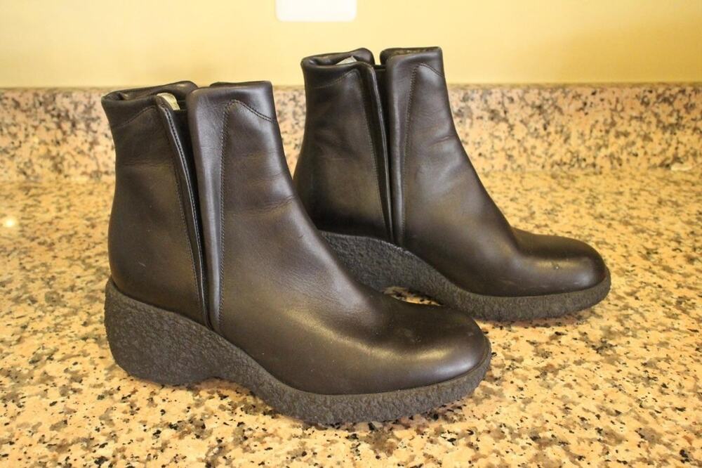 FREE LANCE Women's Black Leather Ankle Wedge Boots Size 36.5/6.5 (bota1400